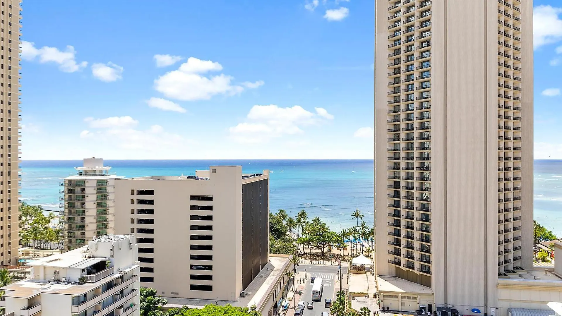 Stylish 1-Br Condo With Breathtaking Ocean Views Honolulu United States